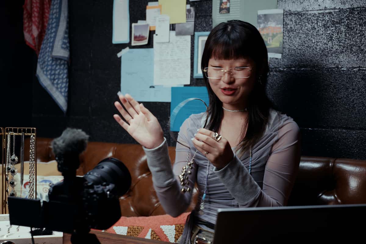 Content creator używający Sony Alpha 7 V