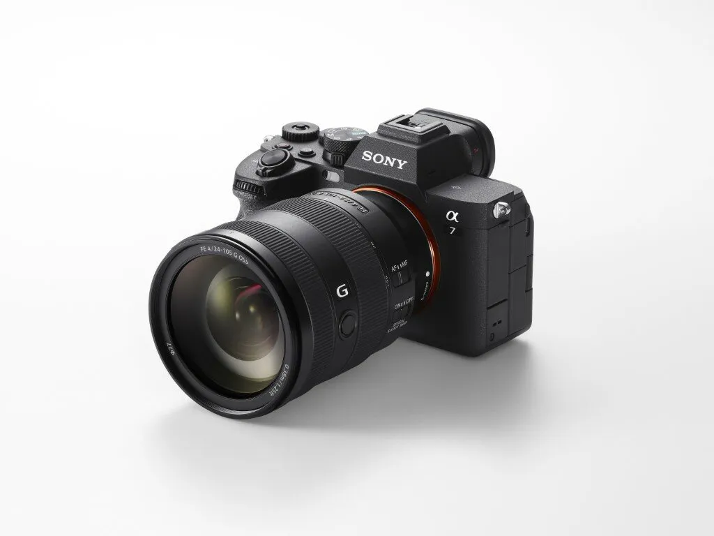 ソニー ILCE-7M4 α7 IVと SEL24105G CX89100flg.webp