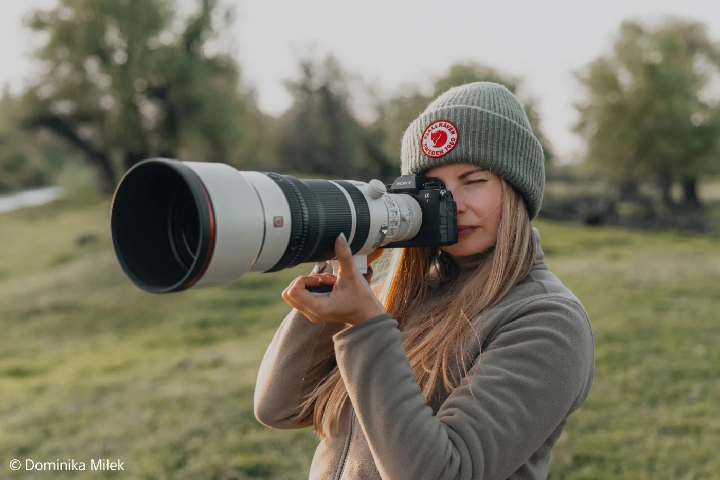 Real-time Eye AF — fotograf z obiektywem Sony G Master