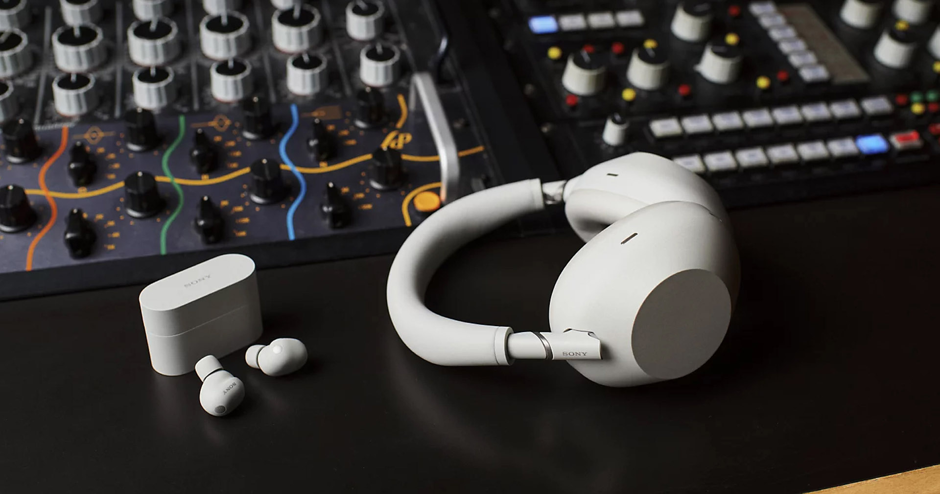 Historia serii Sony 1000X